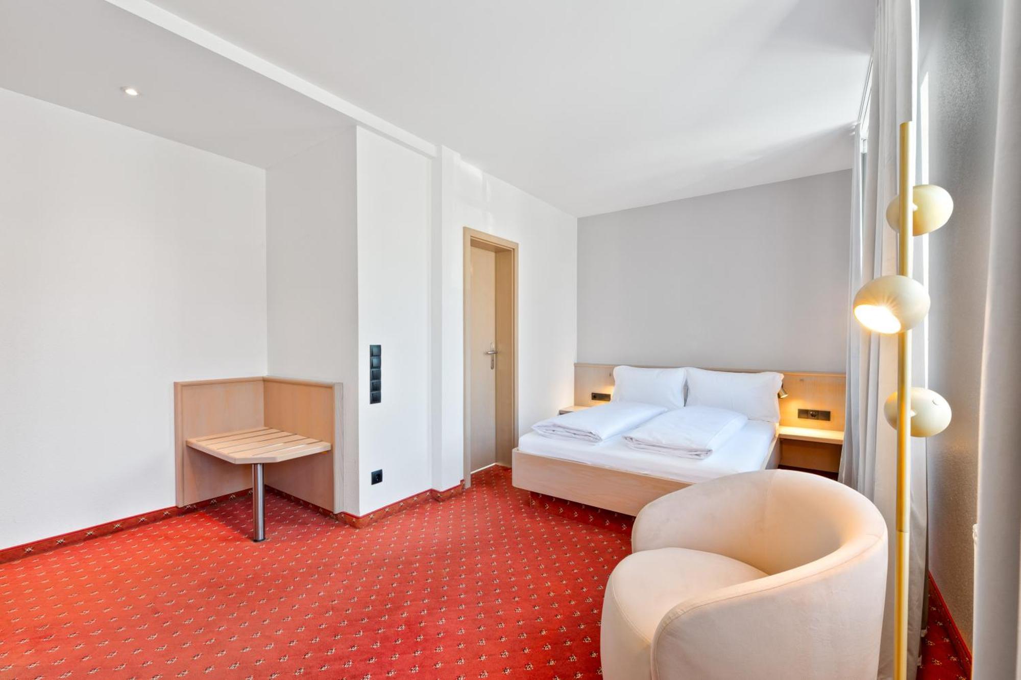 Steiners Hotel Airport-Messe Stuttgart Dış mekan fotoğraf